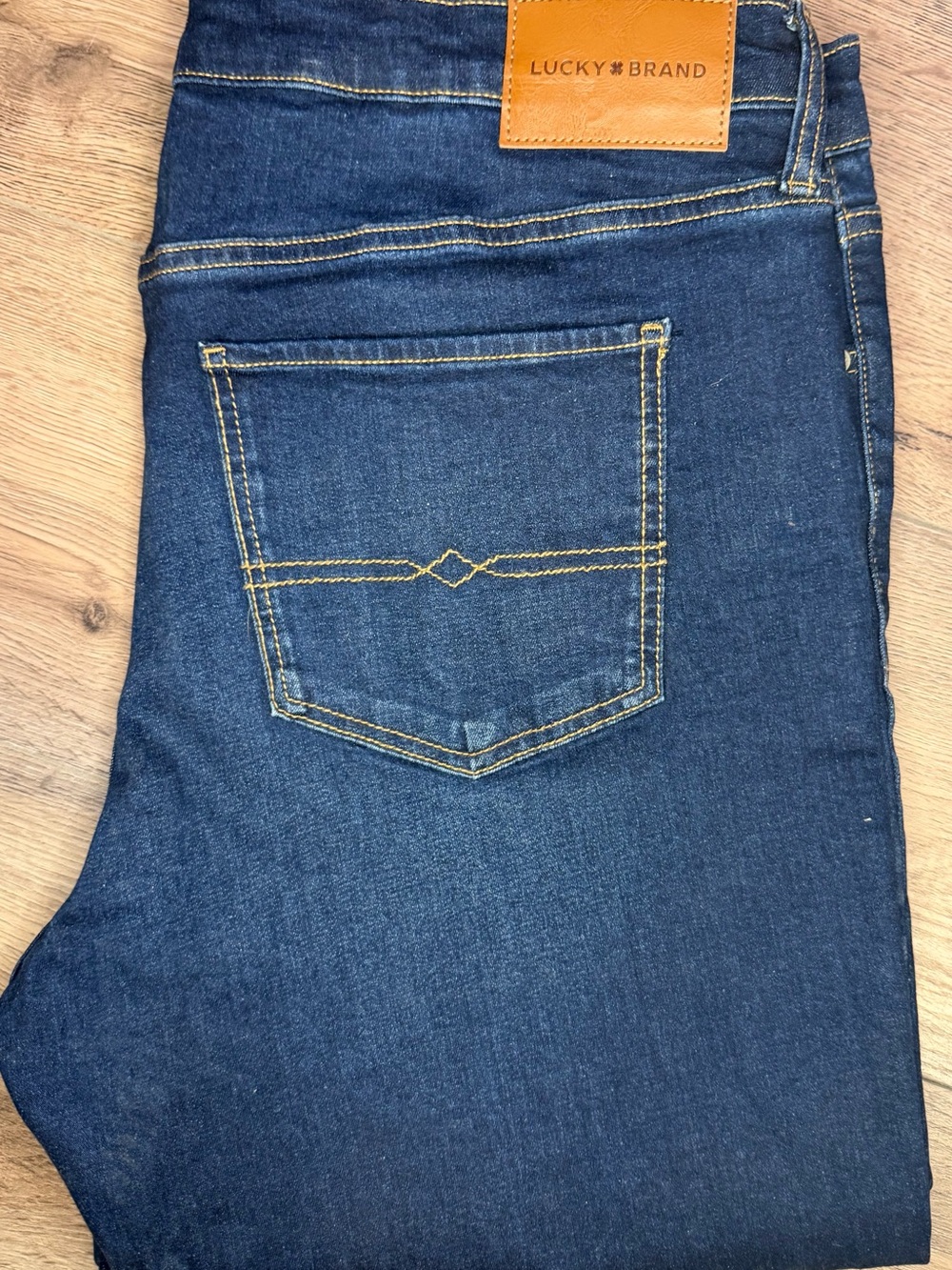 Lucky Brand Women's Indigo Blue Slim Straight Jeans